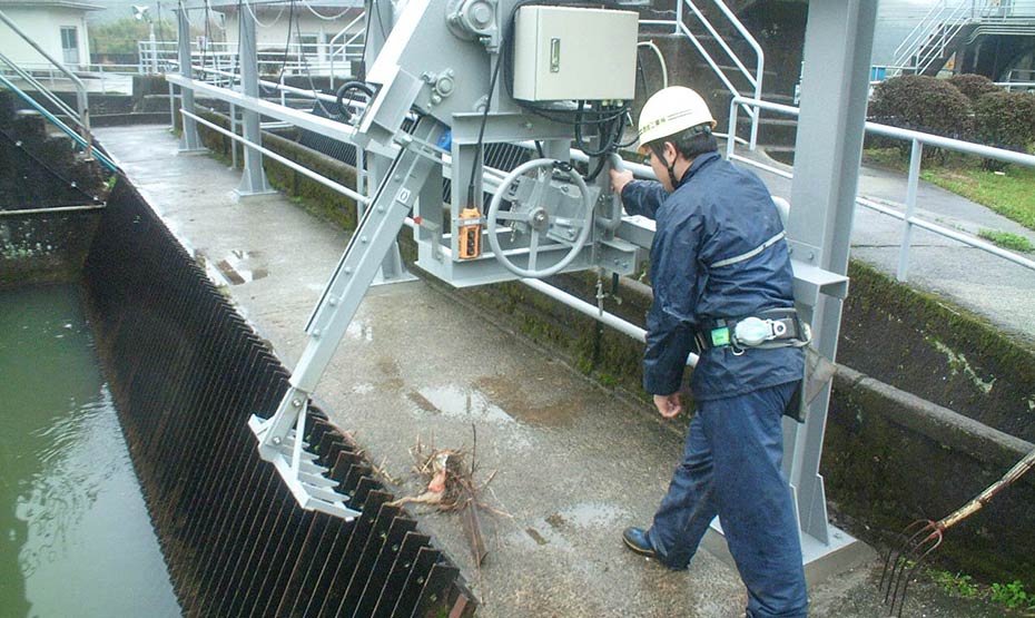 簡易除塵機（当社製作）による除塵